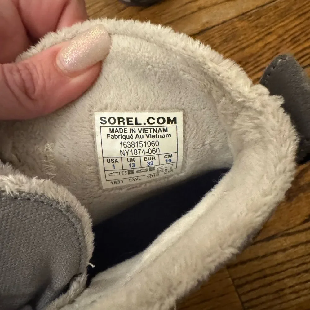 SOREL Quilted Winter Snow Boots Gray Purple Cream Girls 1